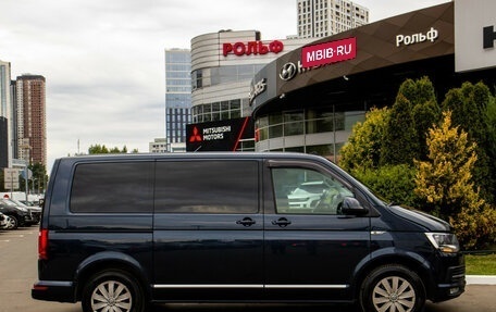 Volkswagen Caravelle T6 рестайлинг, 2019 год, 2 578 000 рублей, 3 фотография