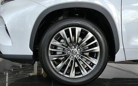 Toyota Highlander, 2026 год, 5 490 000 рублей, 26 фотография