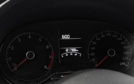 Volkswagen Polo VI (EU Market), 2014 год, 730 000 рублей, 16 фотография
