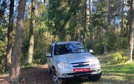 Chevrolet Niva I рестайлинг, 2014 год, 530 000 рублей, 1 фотография