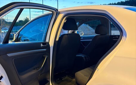 Volkswagen Jetta VI, 2010 год, 750 000 рублей, 6 фотография
