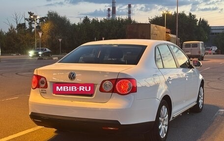 Volkswagen Jetta VI, 2010 год, 750 000 рублей, 4 фотография