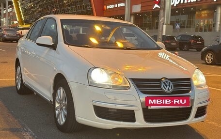 Volkswagen Jetta VI, 2010 год, 750 000 рублей, 2 фотография