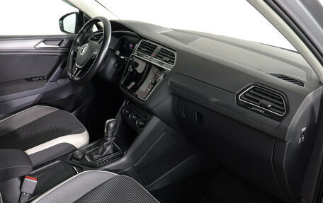 Volkswagen Tiguan II, 2020 год, 3 030 000 рублей, 10 фотография