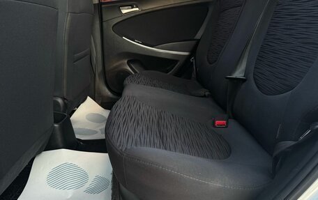 Hyundai Solaris II рестайлинг, 2015 год, 979 000 рублей, 9 фотография