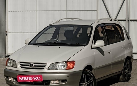 Toyota Ipsum II, 1998 год, 590 000 рублей, 3 фотография