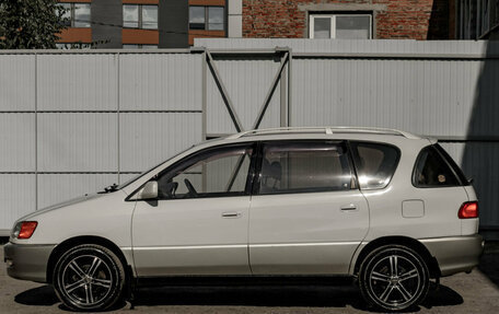 Toyota Ipsum II, 1998 год, 590 000 рублей, 9 фотография