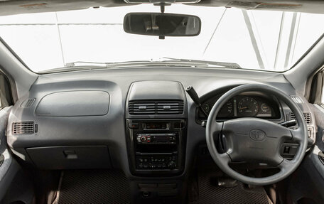 Toyota Ipsum II, 1998 год, 590 000 рублей, 11 фотография