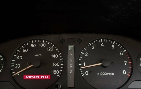 Toyota Ipsum II, 1998 год, 590 000 рублей, 12 фотография