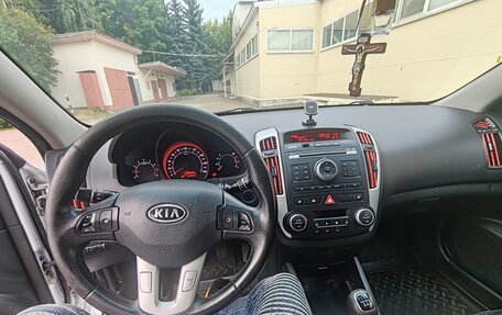 KIA cee'd I рестайлинг, 2011 год, 710 000 рублей, 9 фотография