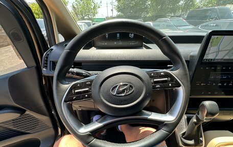 Hyundai Staria, 2022 год, 3 900 000 рублей, 4 фотография