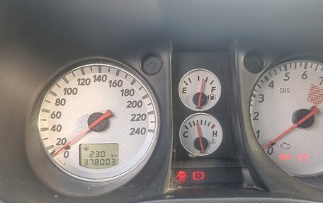 Mitsubishi Outlander III рестайлинг 3, 2004 год, 410 000 рублей, 10 фотография