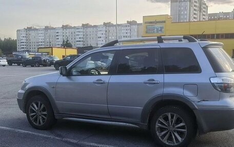Mitsubishi Outlander III рестайлинг 3, 2004 год, 410 000 рублей, 4 фотография