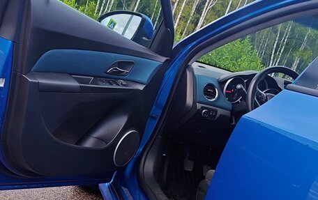Chevrolet Cruze II, 2011 год, 685 000 рублей, 6 фотография