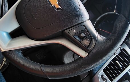 Chevrolet Cruze II, 2011 год, 685 000 рублей, 7 фотография