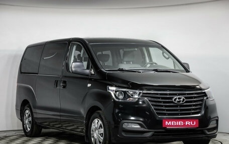 Hyundai H-1 II рестайлинг, 2018 год, 2 499 000 рублей, 3 фотография