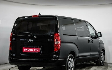 Hyundai H-1 II рестайлинг, 2018 год, 2 499 000 рублей, 5 фотография