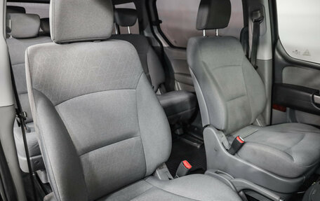 Hyundai H-1 II рестайлинг, 2018 год, 2 499 000 рублей, 18 фотография