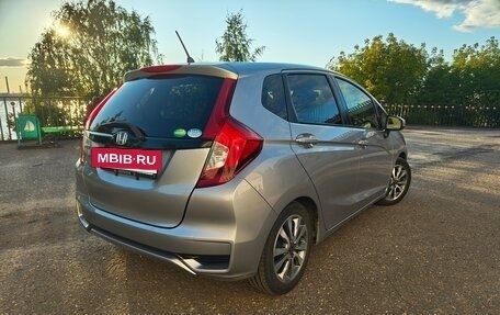 Honda Fit III, 2018 год, 1 090 000 рублей, 5 фотография