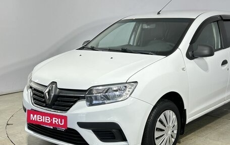 Renault Logan II, 2019 год, 820 000 рублей, 11 фотография