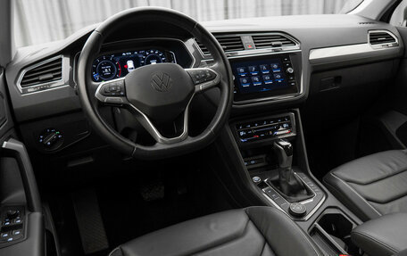 Volkswagen Tiguan II, 2021 год, 3 440 000 рублей, 7 фотография