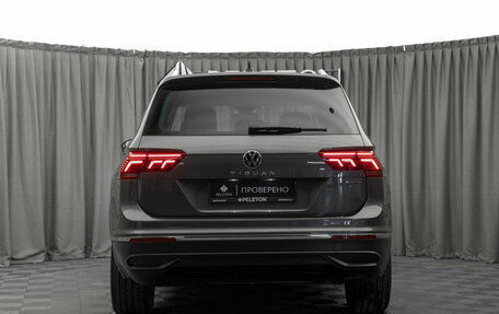 Volkswagen Tiguan II, 2021 год, 3 440 000 рублей, 6 фотография