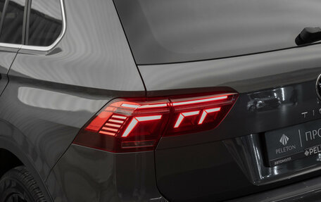 Volkswagen Tiguan II, 2021 год, 3 440 000 рублей, 28 фотография