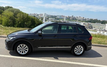 Volkswagen Tiguan II, 2021 год, 2 450 000 рублей, 3 фотография