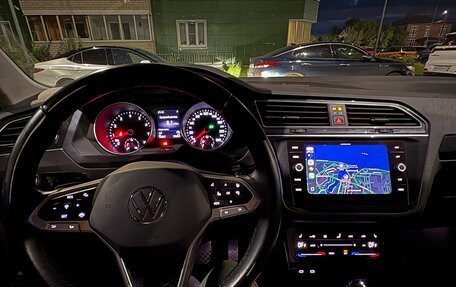 Volkswagen Tiguan II, 2021 год, 2 450 000 рублей, 33 фотография