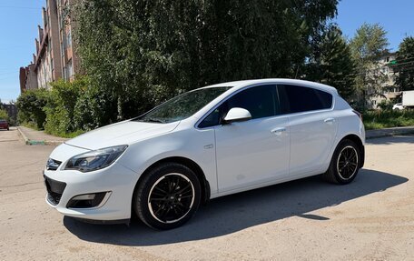 Opel Astra J, 2013 год, 750 000 рублей, 2 фотография