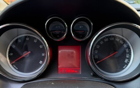 Opel Astra J, 2013 год, 750 000 рублей, 17 фотография