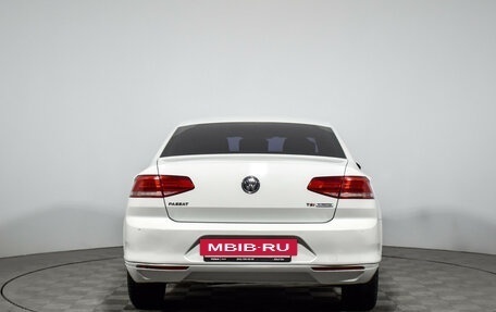 Volkswagen Passat B8 рестайлинг, 2015 год, 1 549 000 рублей, 6 фотография