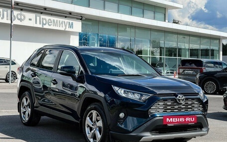 Toyota RAV4, 2019 год, 2 997 000 рублей, 3 фотография