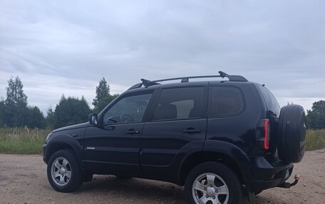 Chevrolet Niva I рестайлинг, 2013 год, 550 000 рублей, 3 фотография