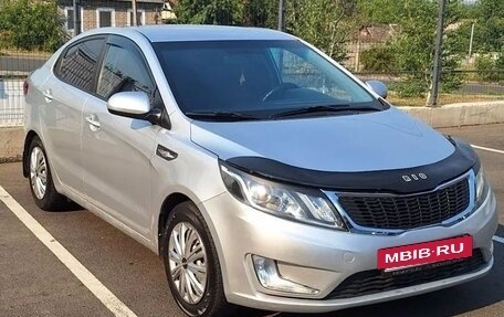 KIA Rio III рестайлинг, 2013 год, 820 000 рублей, 3 фотография