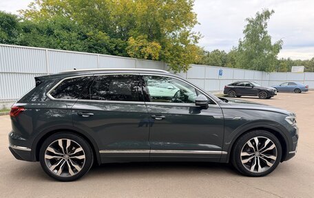 Volkswagen Touareg III, 2019 год, 4 999 000 рублей, 6 фотография