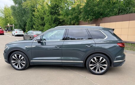 Volkswagen Touareg III, 2019 год, 4 999 000 рублей, 5 фотография