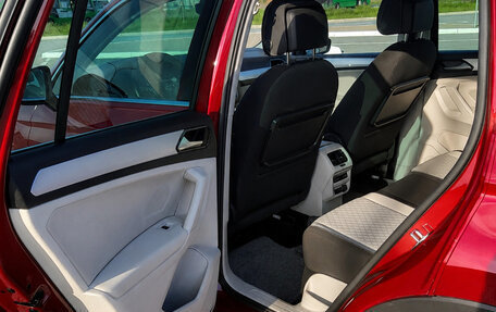 Volkswagen Tiguan II, 2017 год, 3 000 000 рублей, 14 фотография
