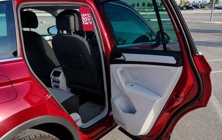 Volkswagen Tiguan II, 2017 год, 3 000 000 рублей, 16 фотография