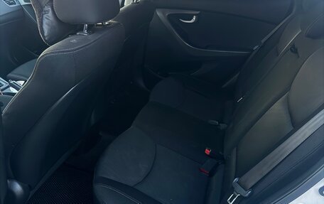 Hyundai Elantra V, 2015 год, 870 000 рублей, 10 фотография