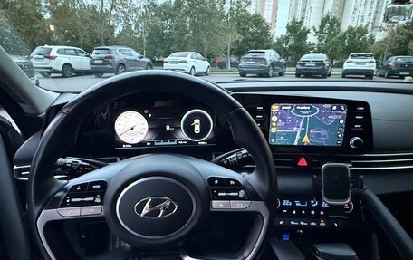 Hyundai Elantra, 2022 год, 2 150 000 рублей, 8 фотография