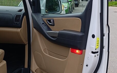 Hyundai Grand Starex Grand Starex I рестайлинг 2, 2014 год, 2 760 000 рублей, 20 фотография