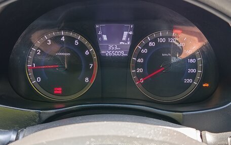 Hyundai Solaris II рестайлинг, 2011 год, 580 000 рублей, 4 фотография