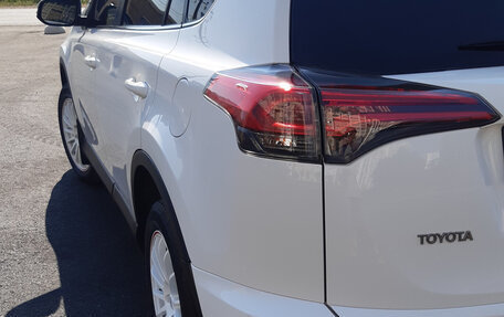 Toyota RAV4, 2019 год, 3 500 000 рублей, 10 фотография