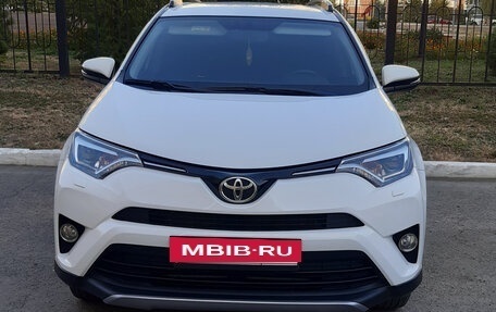 Toyota RAV4, 2019 год, 3 500 000 рублей, 12 фотография