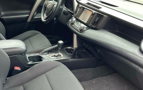 Toyota RAV4, 2019 год, 3 500 000 рублей, 21 фотография