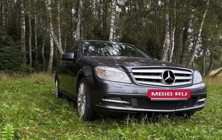 Mercedes-Benz C-Класс, 2010 год, 900 000 рублей, 2 фотография