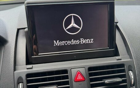 Mercedes-Benz C-Класс, 2010 год, 900 000 рублей, 13 фотография