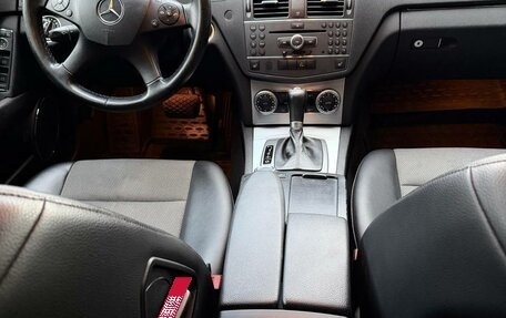 Mercedes-Benz C-Класс, 2010 год, 900 000 рублей, 7 фотография