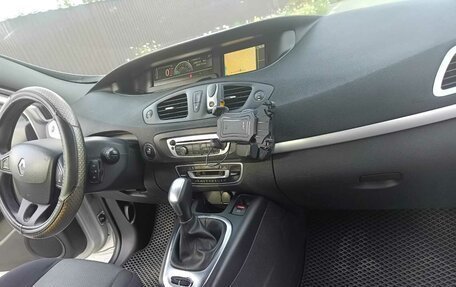 Renault Scenic III, 2014 год, 915 000 рублей, 3 фотография
